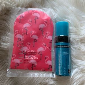 St. Tropez tanning mousse and mitt